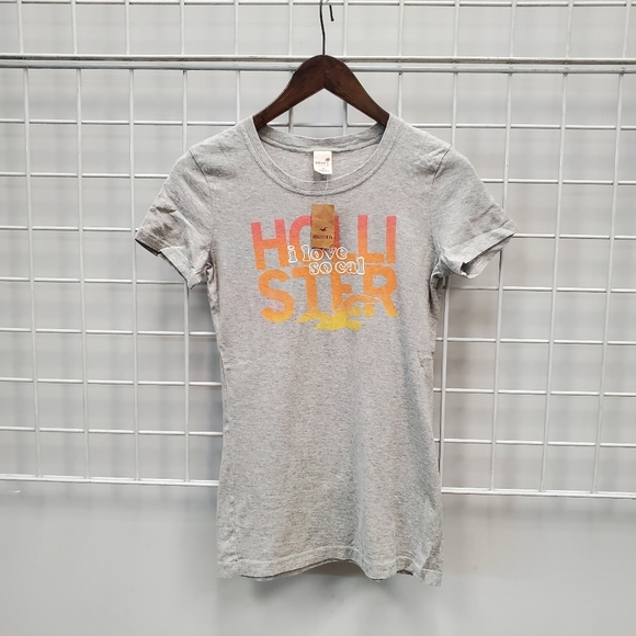 Hollister T-Shirt - Picture 1 of 4